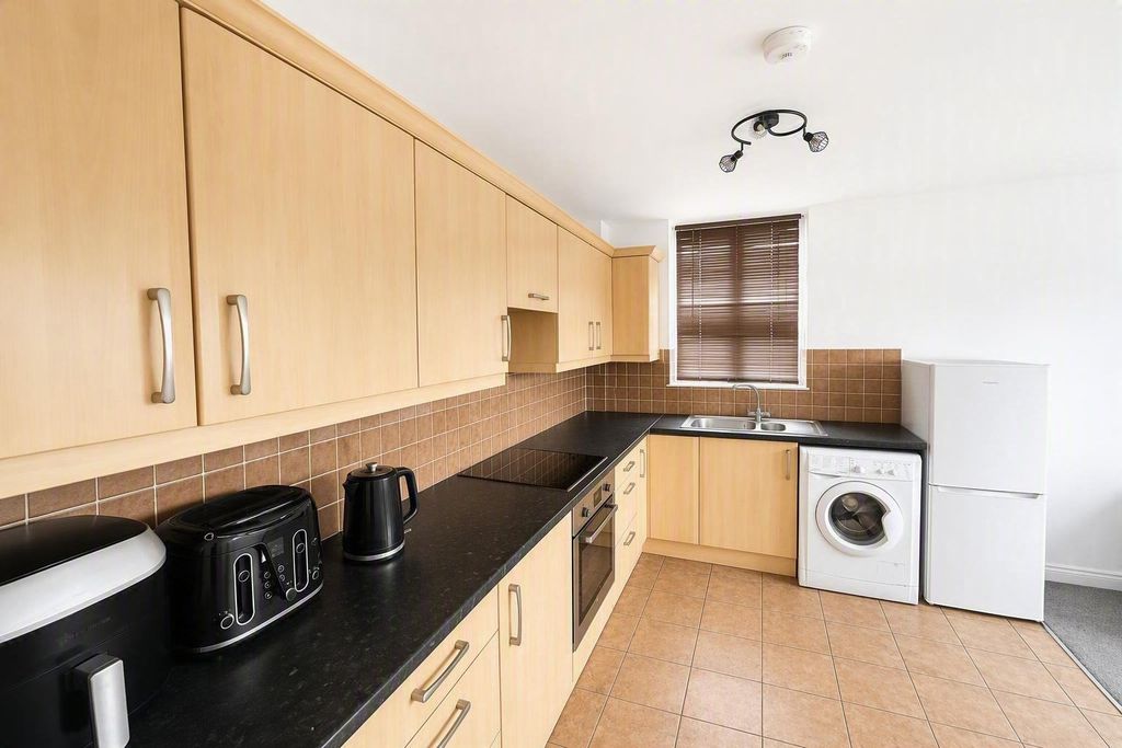 Property photo 2 of 4