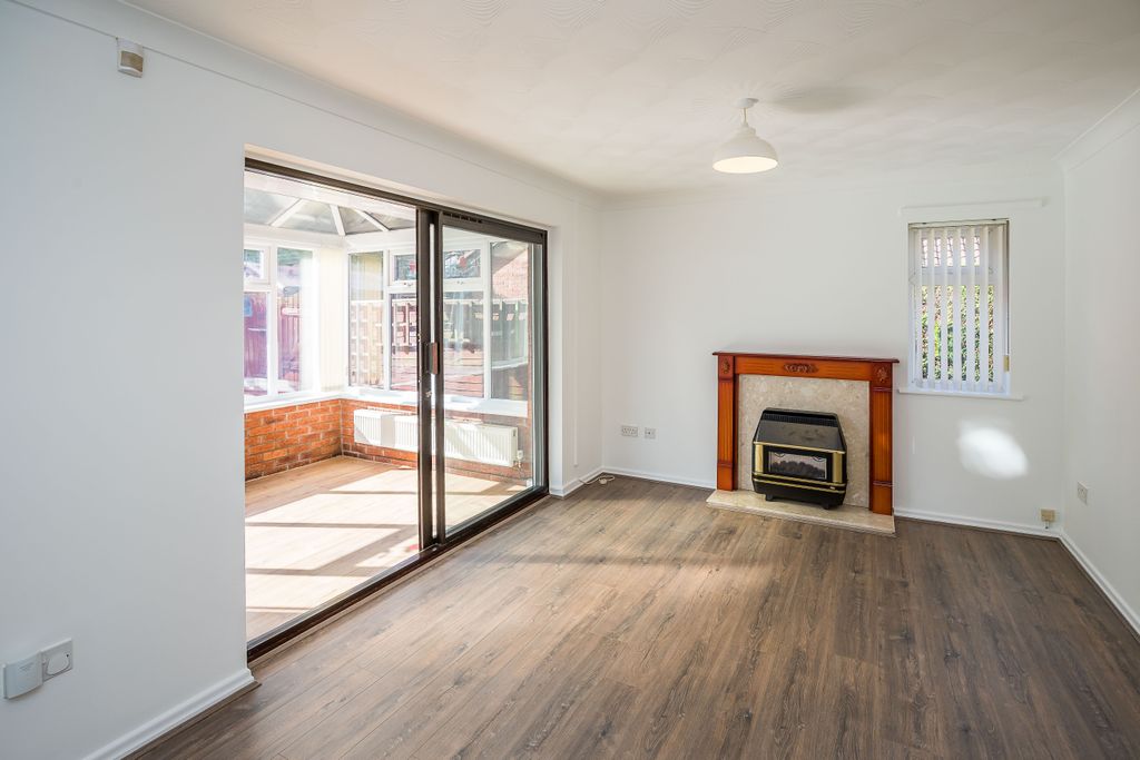 Property photo 2 of 14 Img_7109