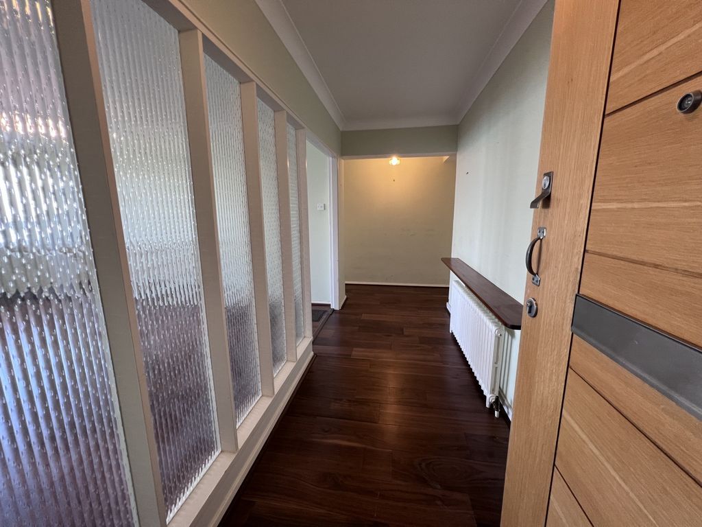 3 bed flat for saleThe Gateway, Dover CT16 photo 5