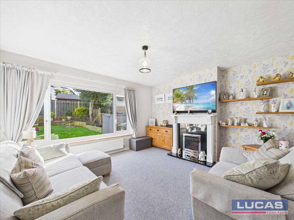 Property photo 3 of 22