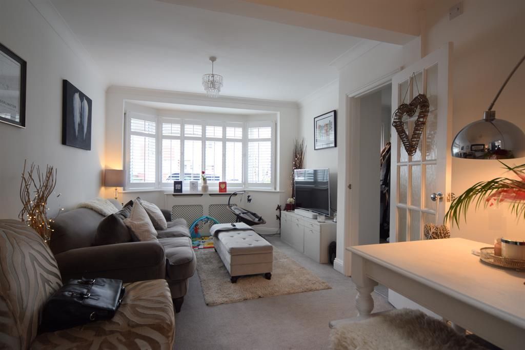 Property photo 3 of 12