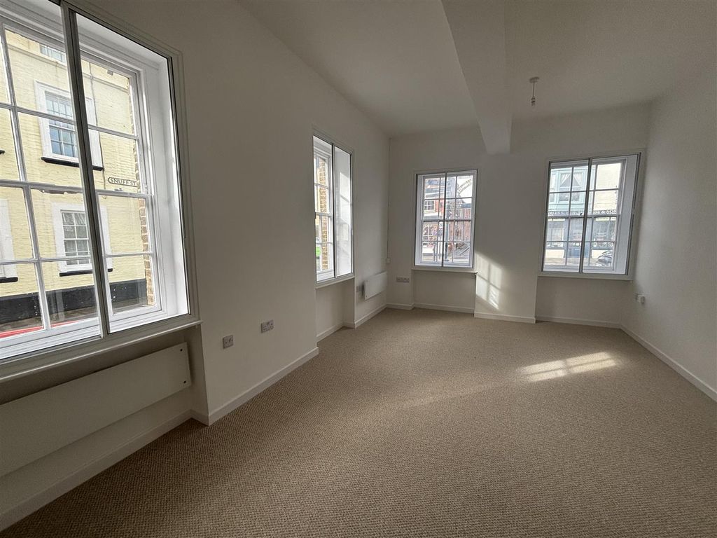 Property photo 3 of 7 Image00006.Jpeg