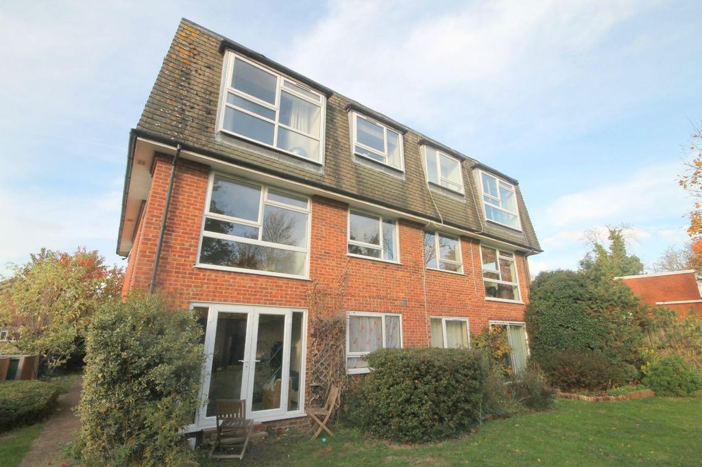 Property photo 2 of 7