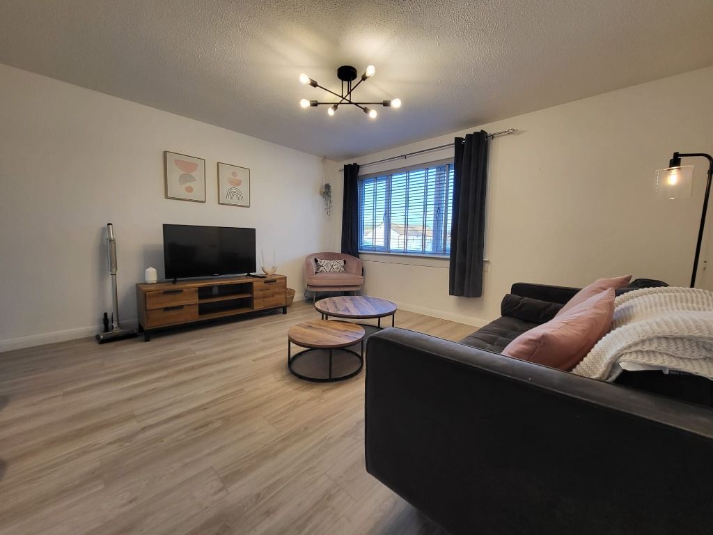 Property photo 2 of 11 Photo 2