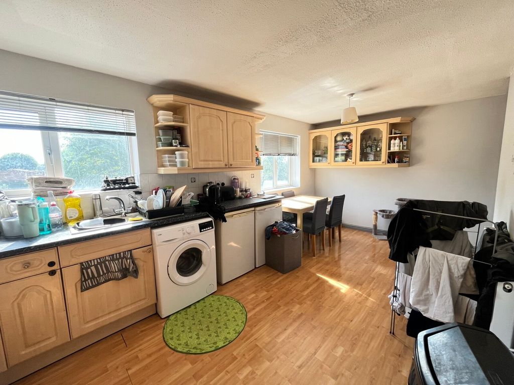 Property photo 3 of 11 Picture No. 05