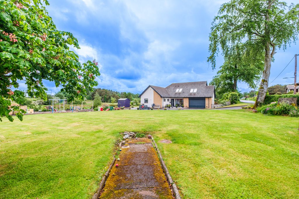 Property photo 1 of 23