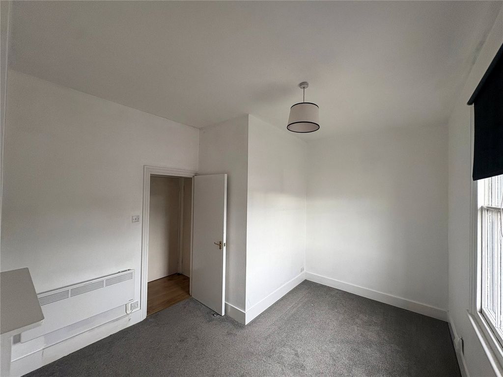 Property photo 3 of 4 Picture No. 04