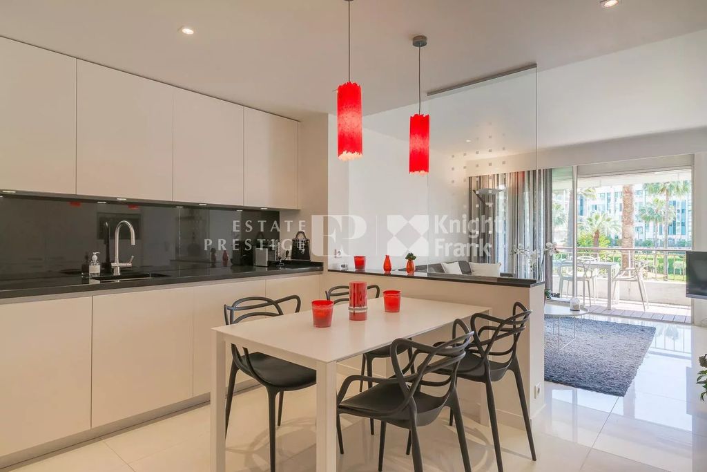 Property photo 3 of 4