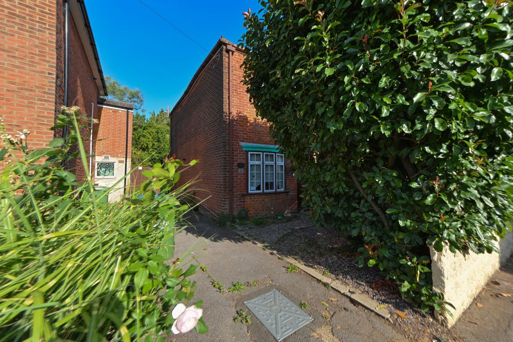 Property photo 2 of 23