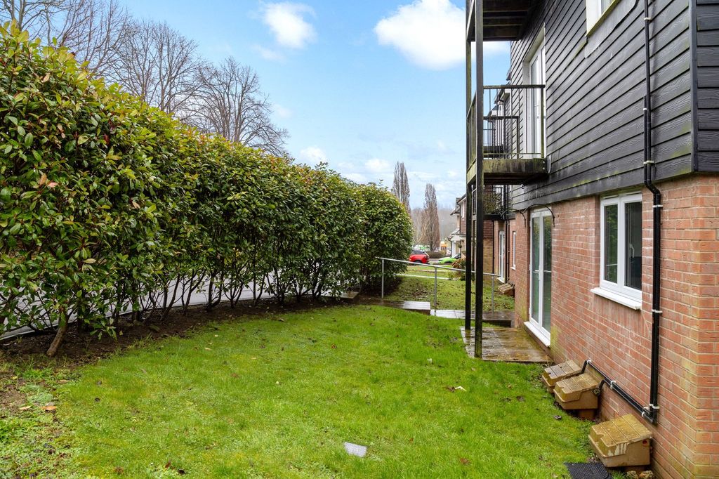Property photo 3 of 14
