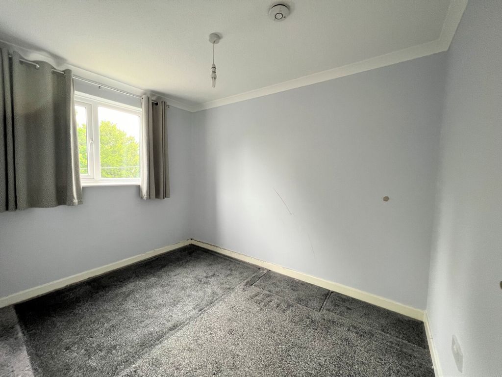 Property photo 3 of 5 Picture No. 15