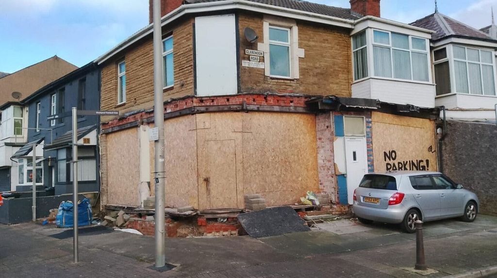 Property photo 1 of 3