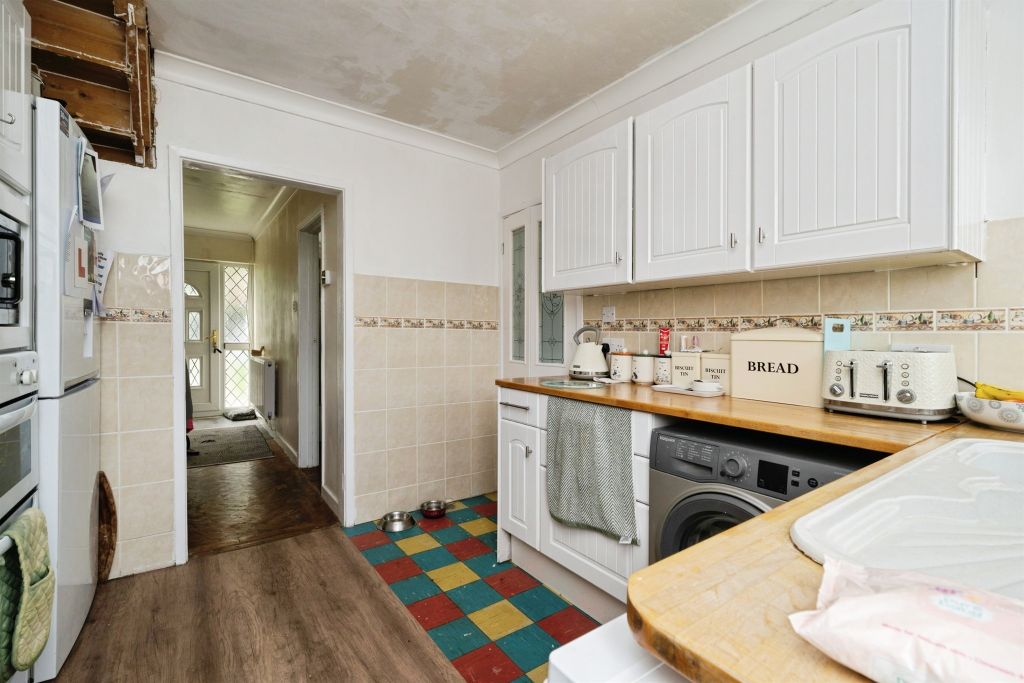 Property photo 3 of 19