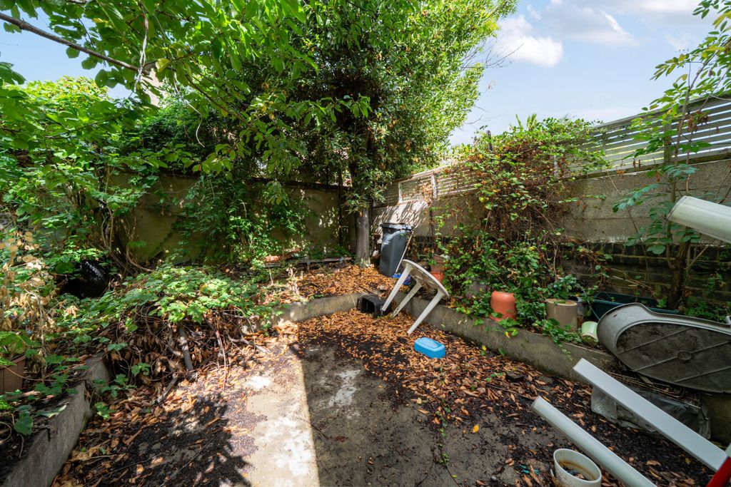 Property photo 3 of 16 1516692-9-6Aa3Fa3...