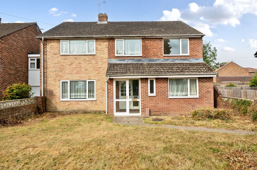 Property photo 1 of 12 1335987-23-6895d2...