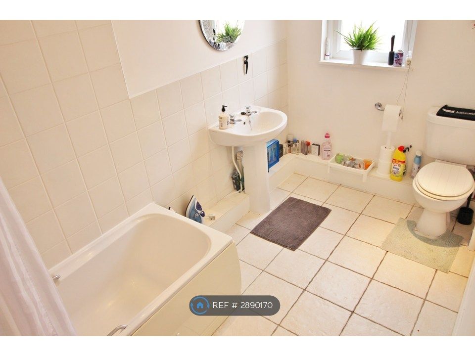 Property photo 3 of 4