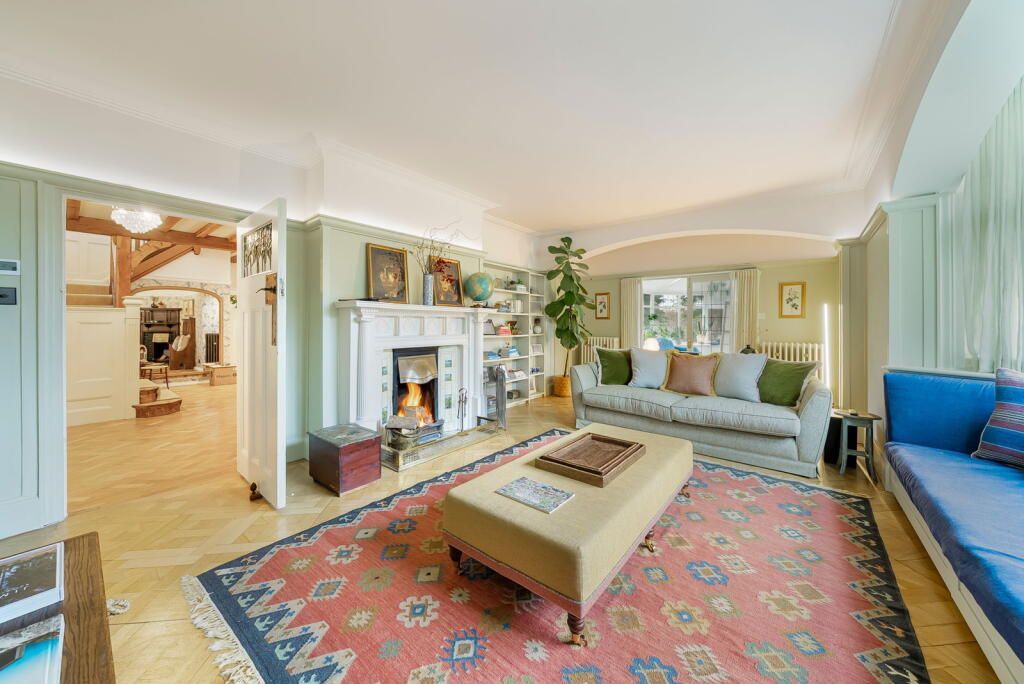 Property photo 2 of 48