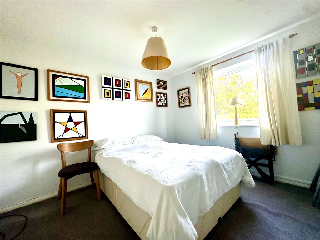 Property photo 3 of 10 Picture No. 04
