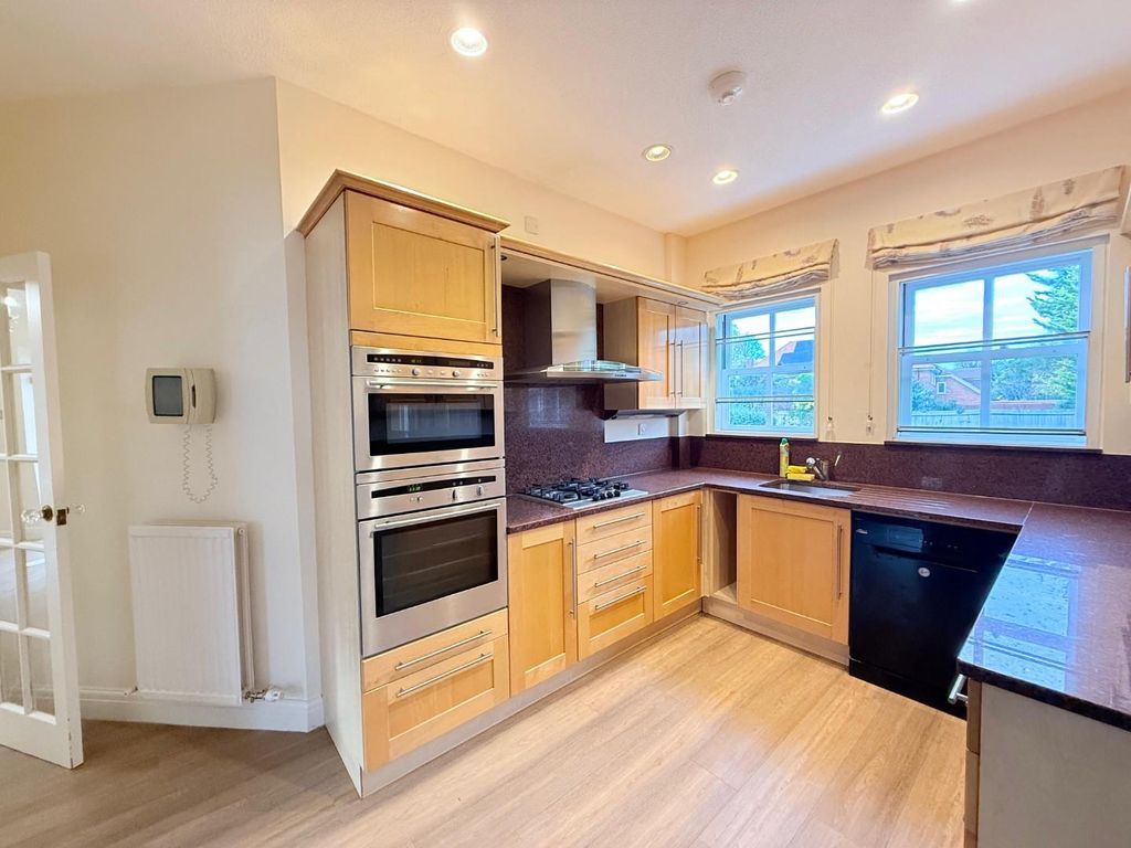 Property photo 3 of 13 Whatsapp Image 2025-11-05 At 16.40.54_F52F5263.Jpg