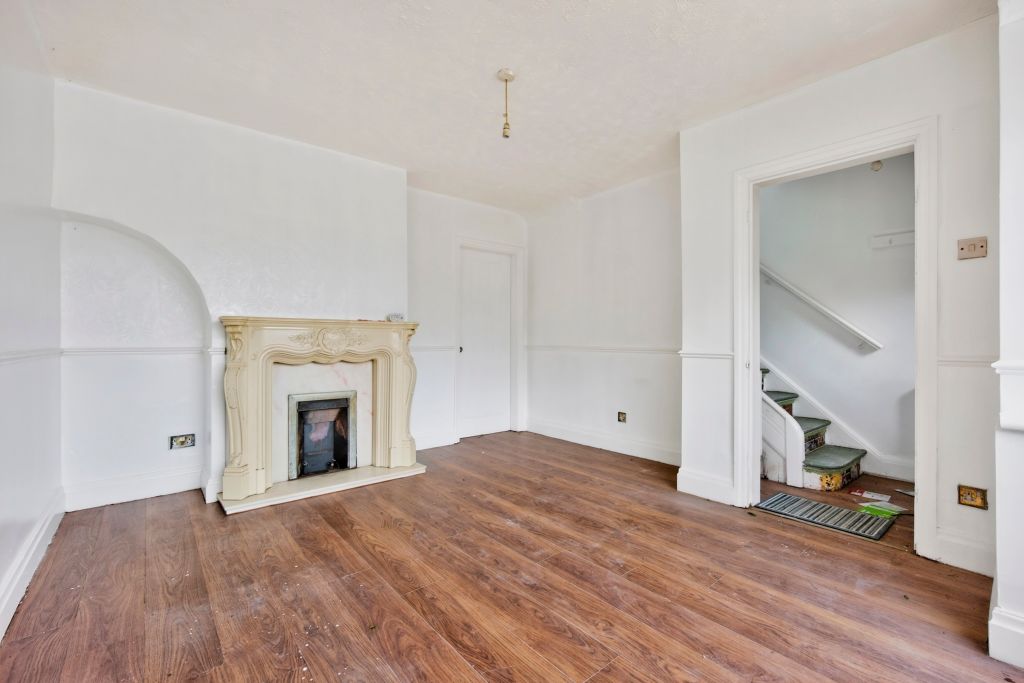 Property photo 3 of 19