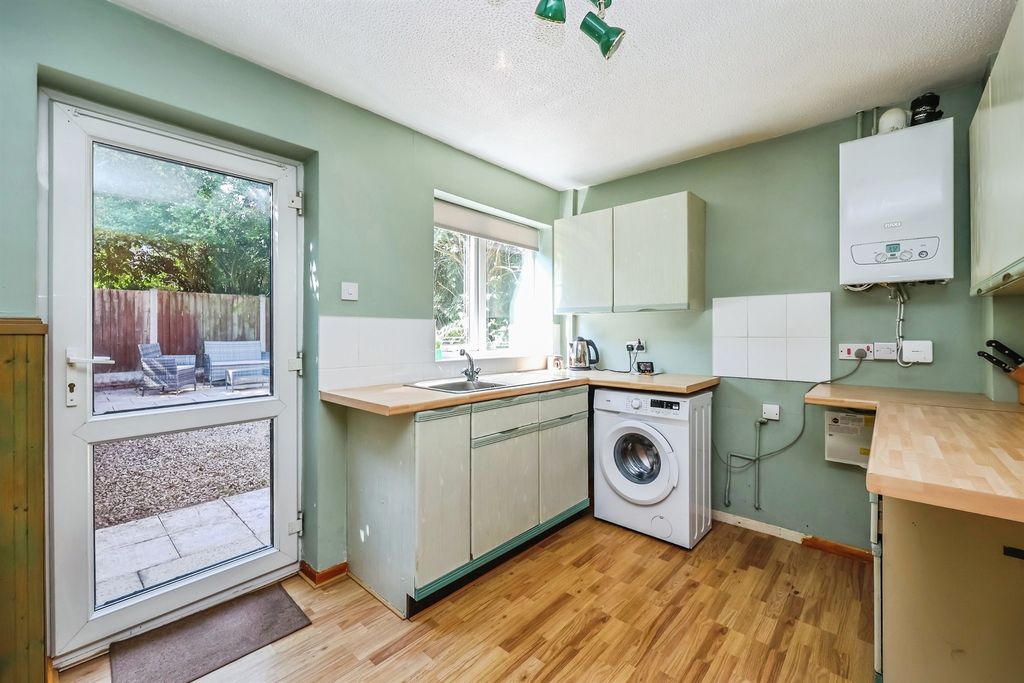 Property photo 2 of 19