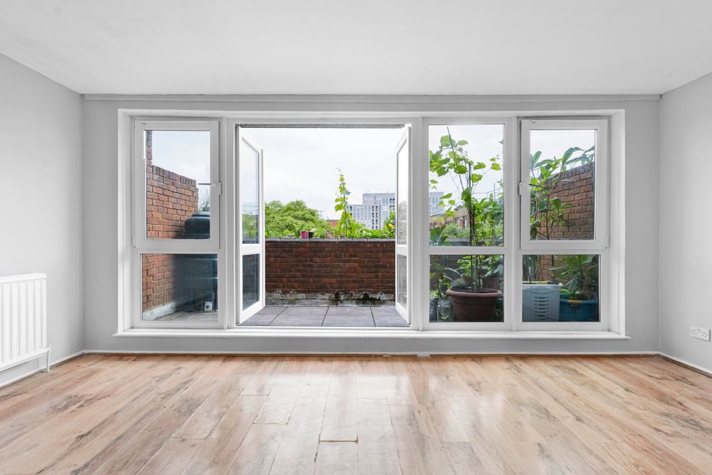 Property photo 2 of 27 _Akp5081