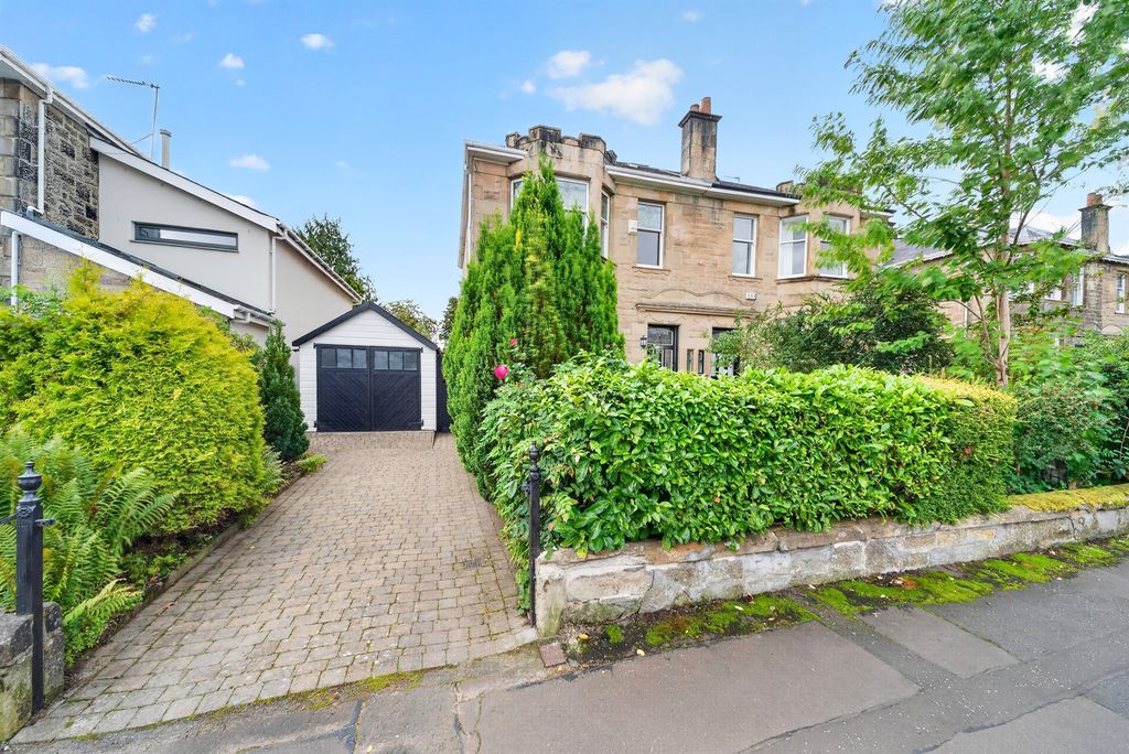 Property photo 1 of 27