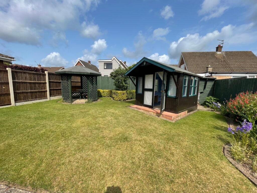 Property photo 2 of 3