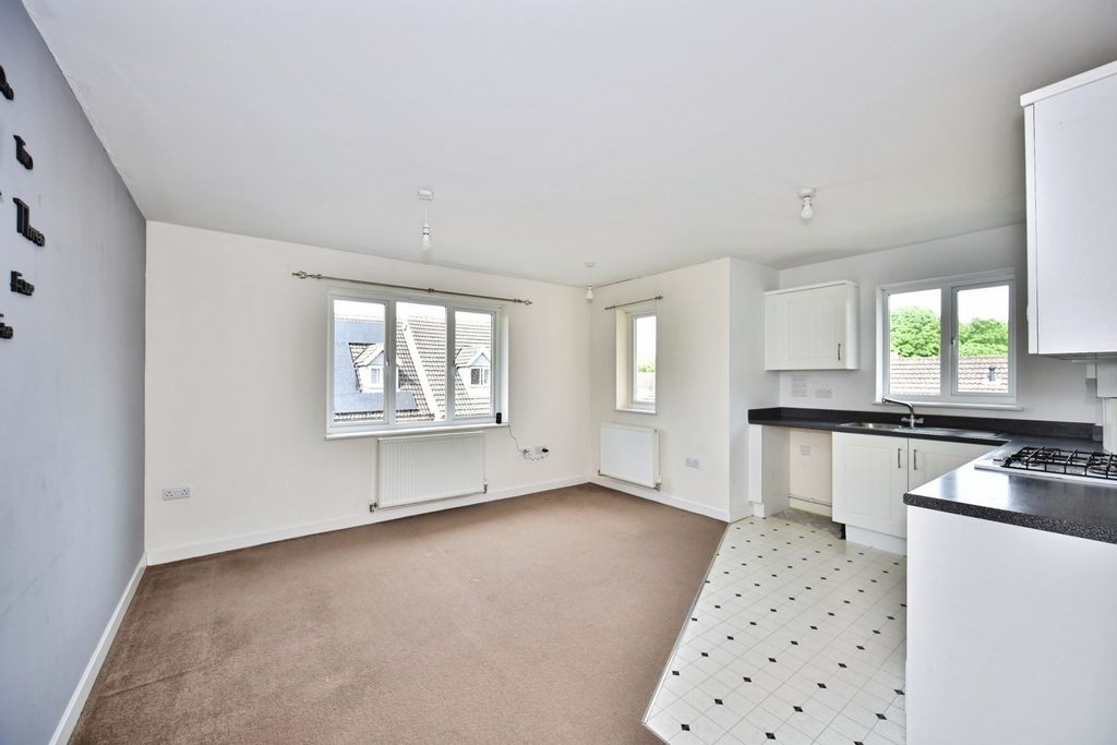 Property photo 3 of 10 Pbox-Img.Jpg