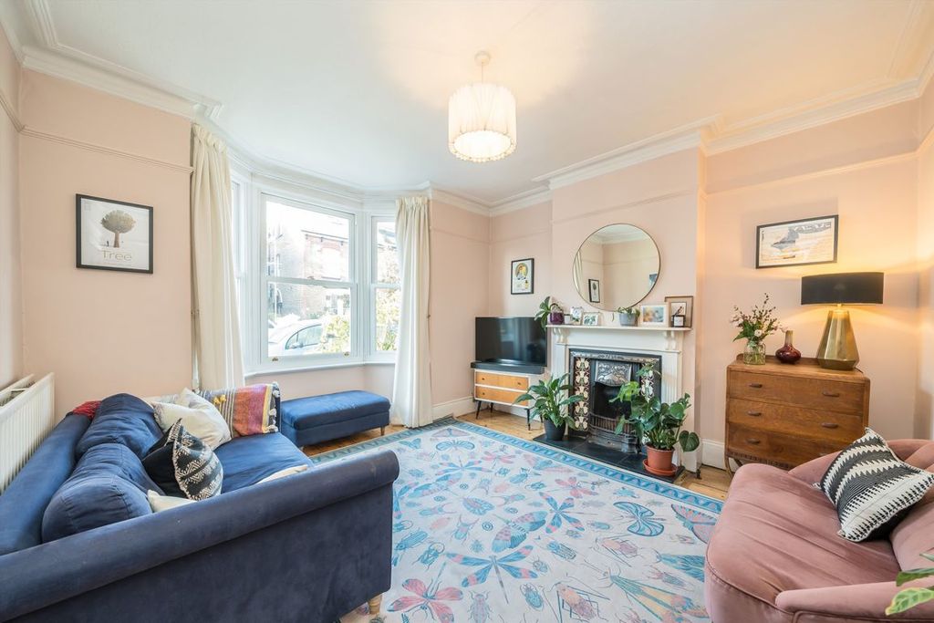 Property photo 2 of 7