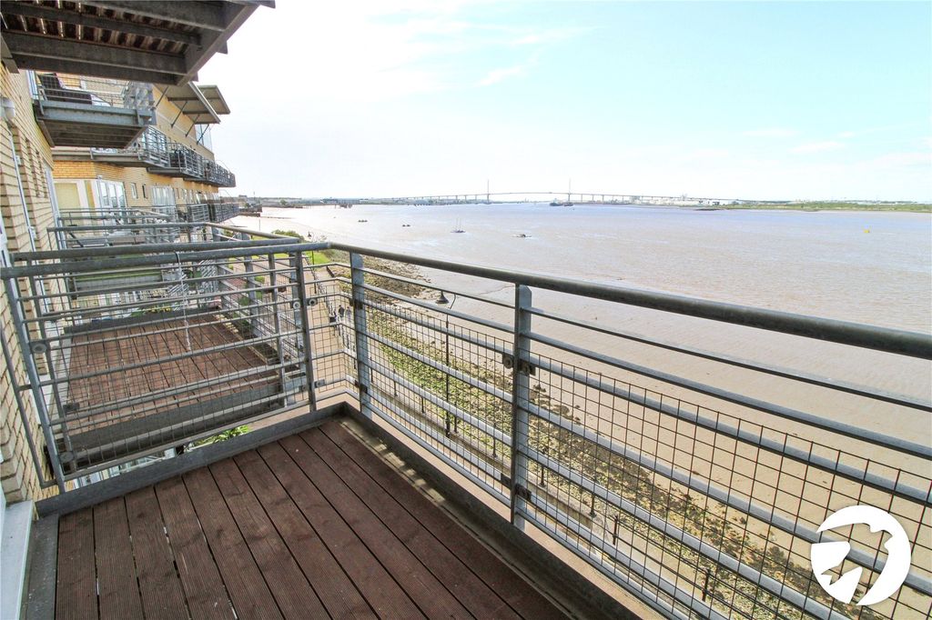 Property photo 2 of 14 Balcony