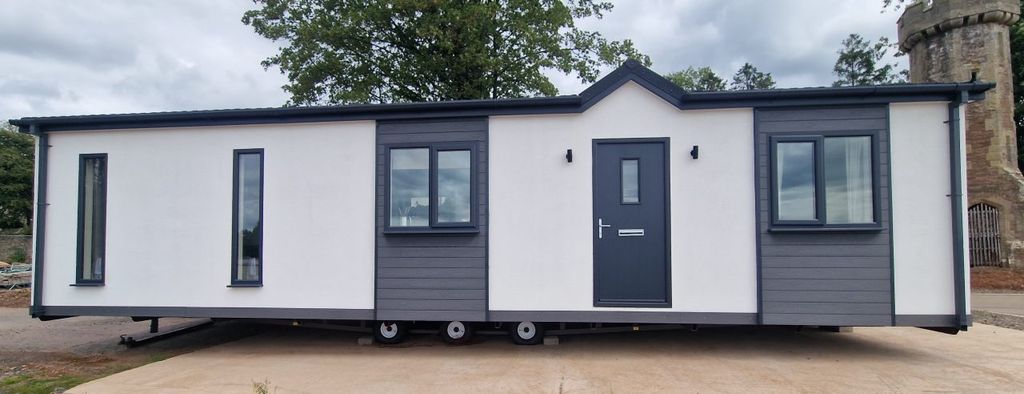 Property photo 1 of 7 Exterior.Jpg