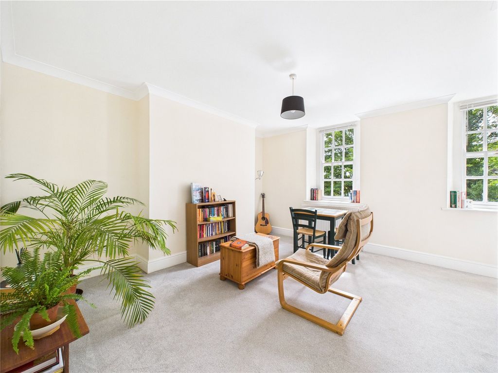 Property photo 1 of 13 Picture No. 12