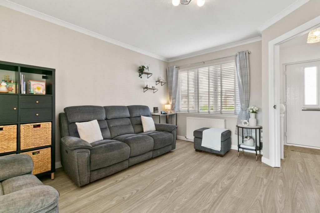 Property photo 2 of 30