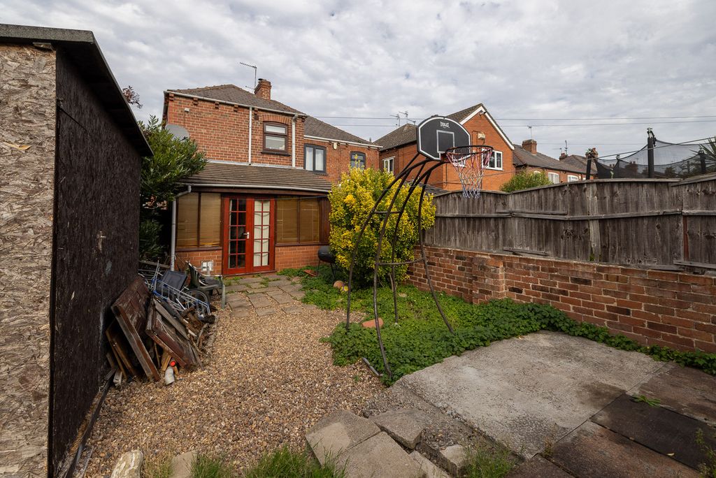 Property photo 3 of 20