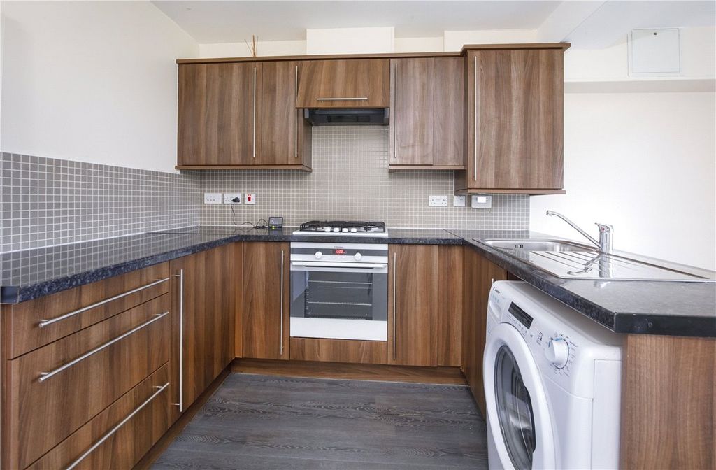 Property photo 2 of 11 Picture No. 04