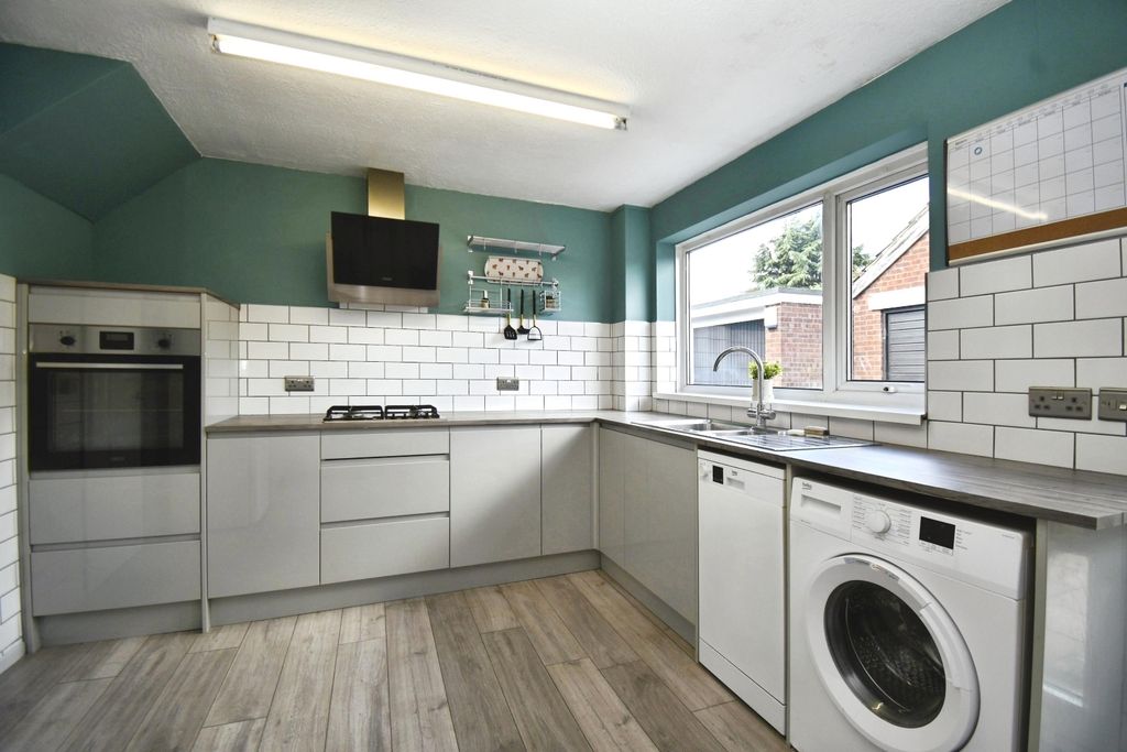 Property photo 2 of 22 Pbox-Img.Jpg