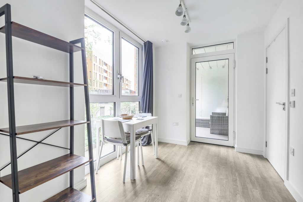 Property photo 3 of 8 844549 (4)