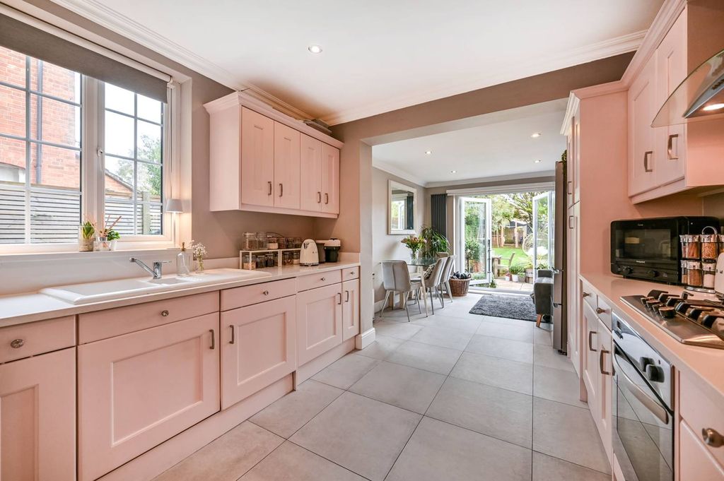 Property photo 3 of 17