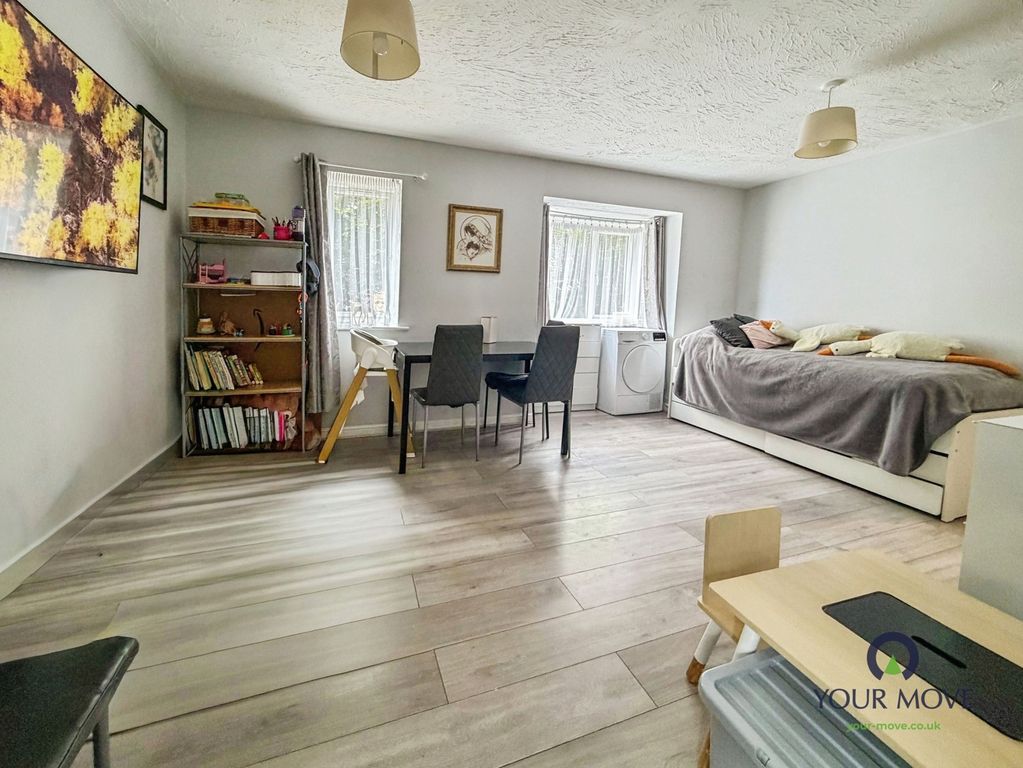 Property photo 2 of 7 Pbox-Img.Jpg