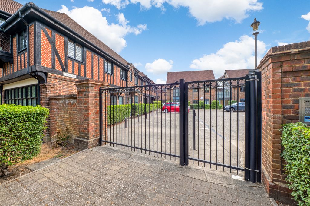 Property photo 3 of 17 Picture No. 04