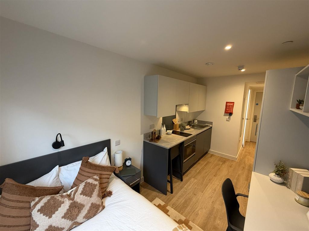 Property photo 3 of 22