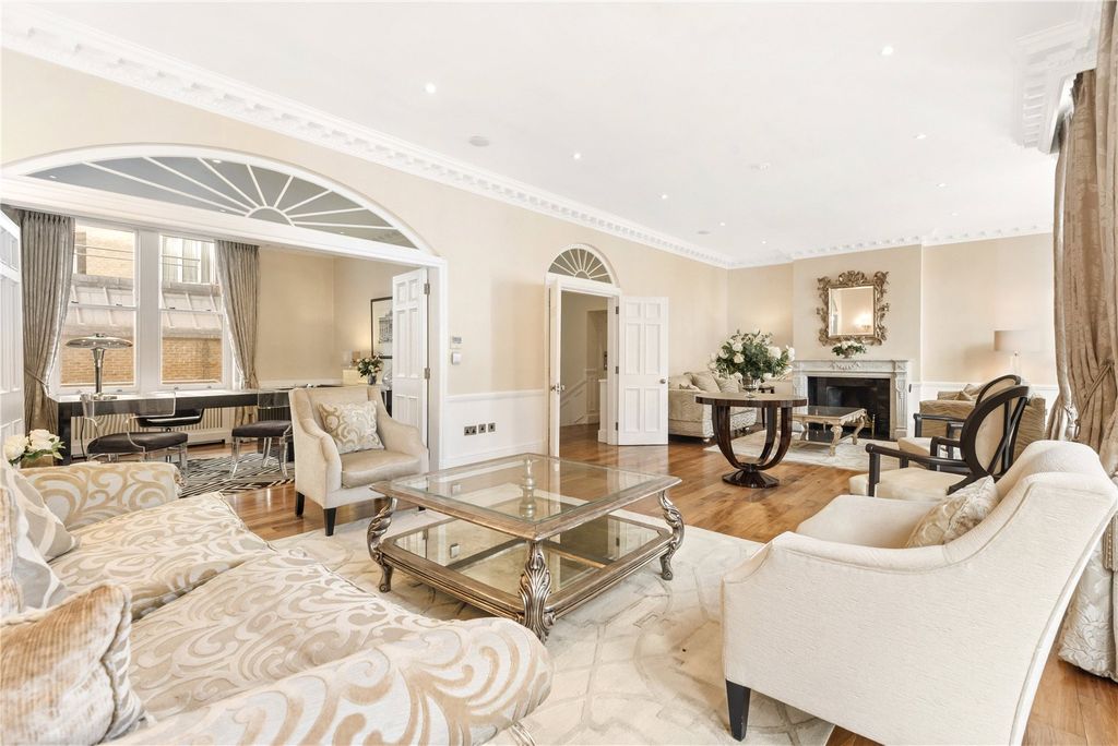 Property photo 1 of 27 Picture No. 23