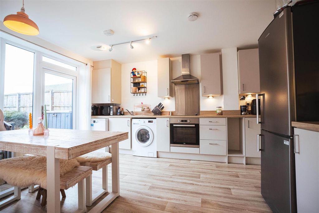 Property photo 2 of 14 14_Renshaw-15.Jpg