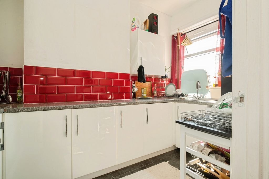 Property photo 2 of 12 Kitchen
