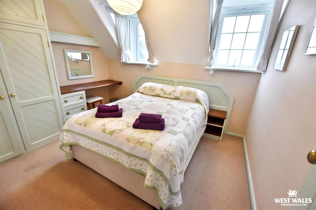 Property photo 3 of 30 11 (31).Jpg