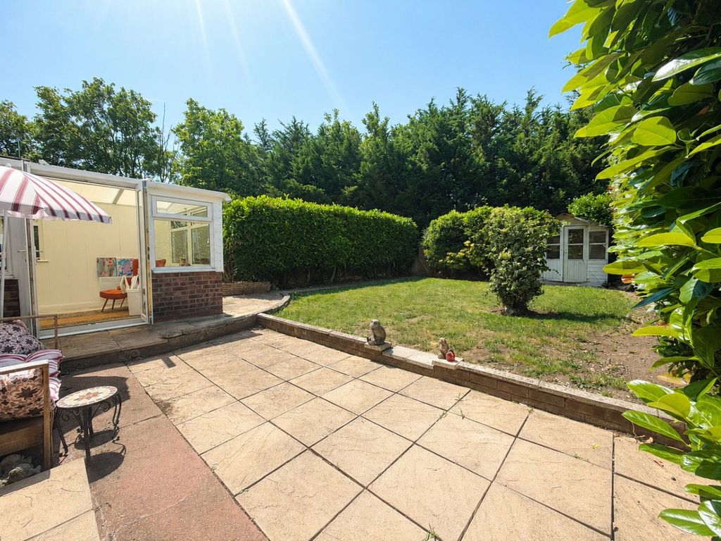 Property photo 2 of 13 5248702