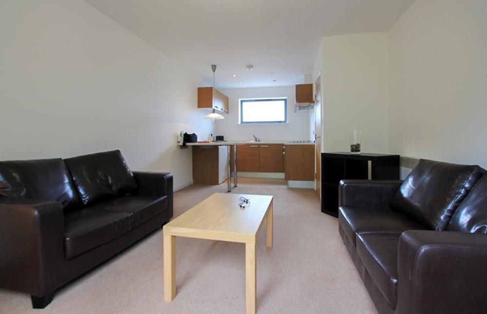 Property photo 3 of 6 30 Radyr 3.Jpg