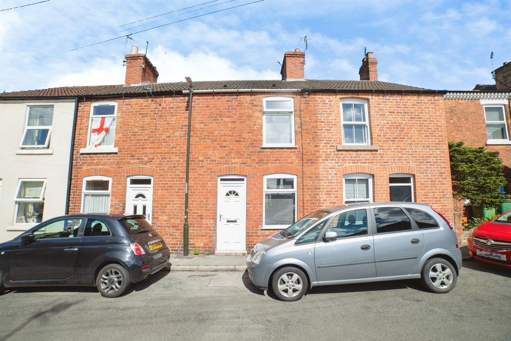 Property photo 1 of 12
