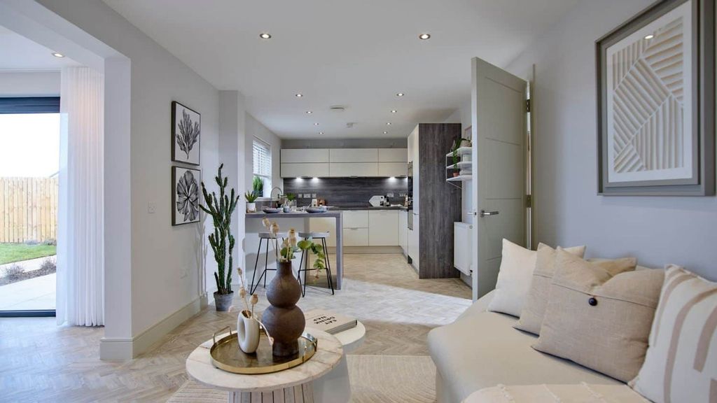 Property photo 3 of 14